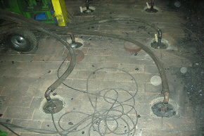 تواجه مواقد الفحم من الطوب المجوف واجهة تهوية الصرف الصحي المصنعة في بولندا