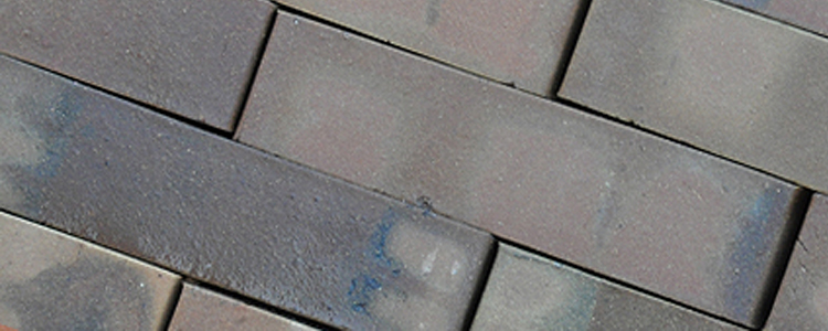 تواجه مواقد الفحم من الطوب المجوف واجهة تهوية الصرف الصحي المصنعة في بولندا